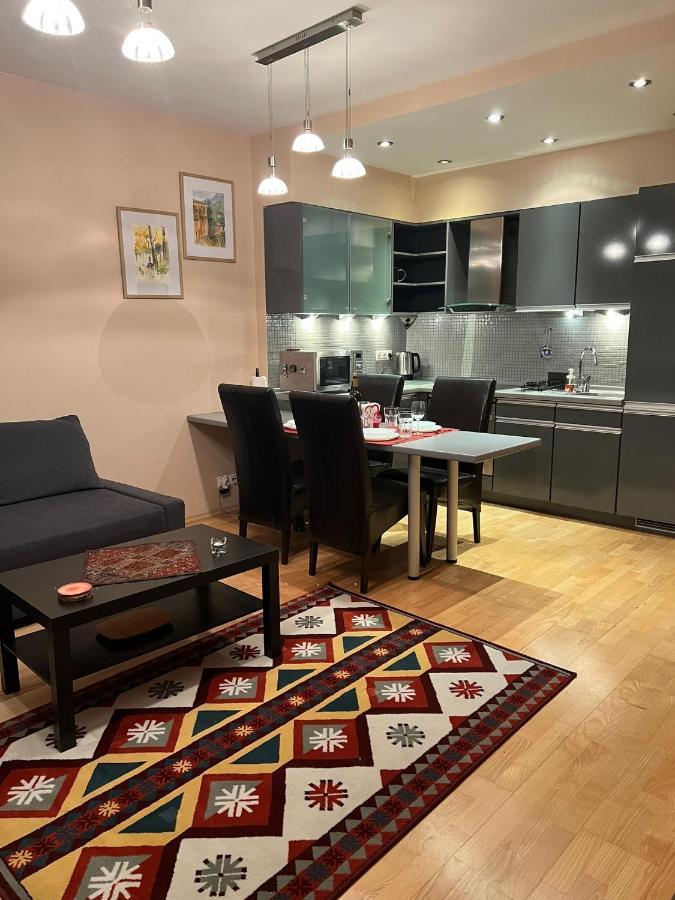 Luxury Apartment Dunapest With Spa And Pool Boedapest Buitenkant foto