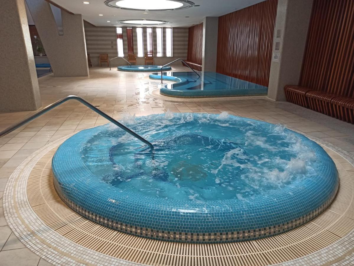 Luxury Apartment Dunapest With Spa And Pool Boedapest Buitenkant foto
