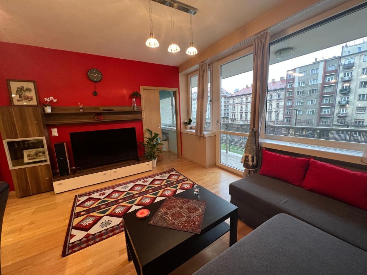 Luxury Apartment Dunapest With Spa And Pool Boedapest Buitenkant foto