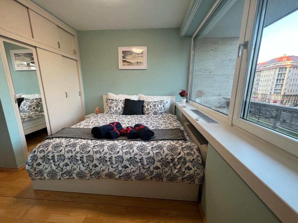 Luxury Apartment Dunapest With Spa And Pool Boedapest Buitenkant foto